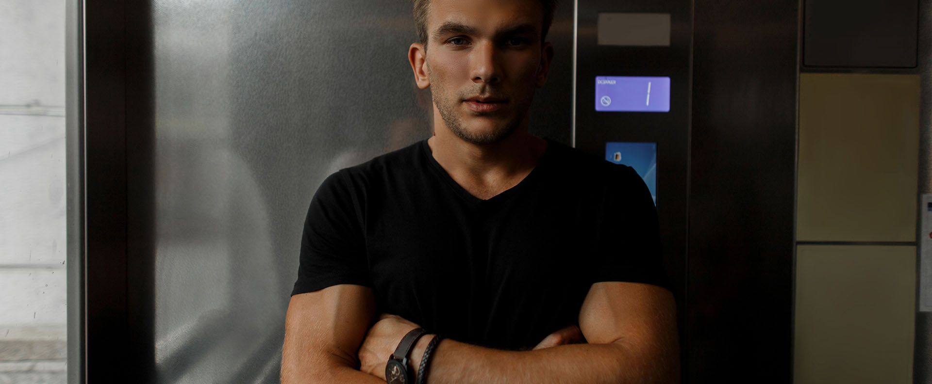 Image sexy en arrière plan de l'entête